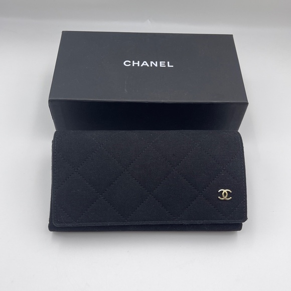 CHANEL Black Glasses Sunglasses Soft Case and box Quilted Fabric Gold CC Logo - Picture 1 of 12